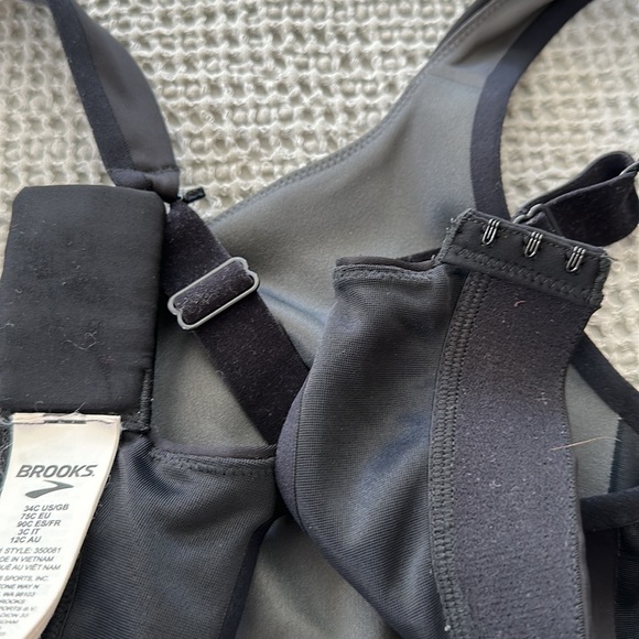 Brooks Run Bra Drive Convertible 34 C - Picture 4 of 4